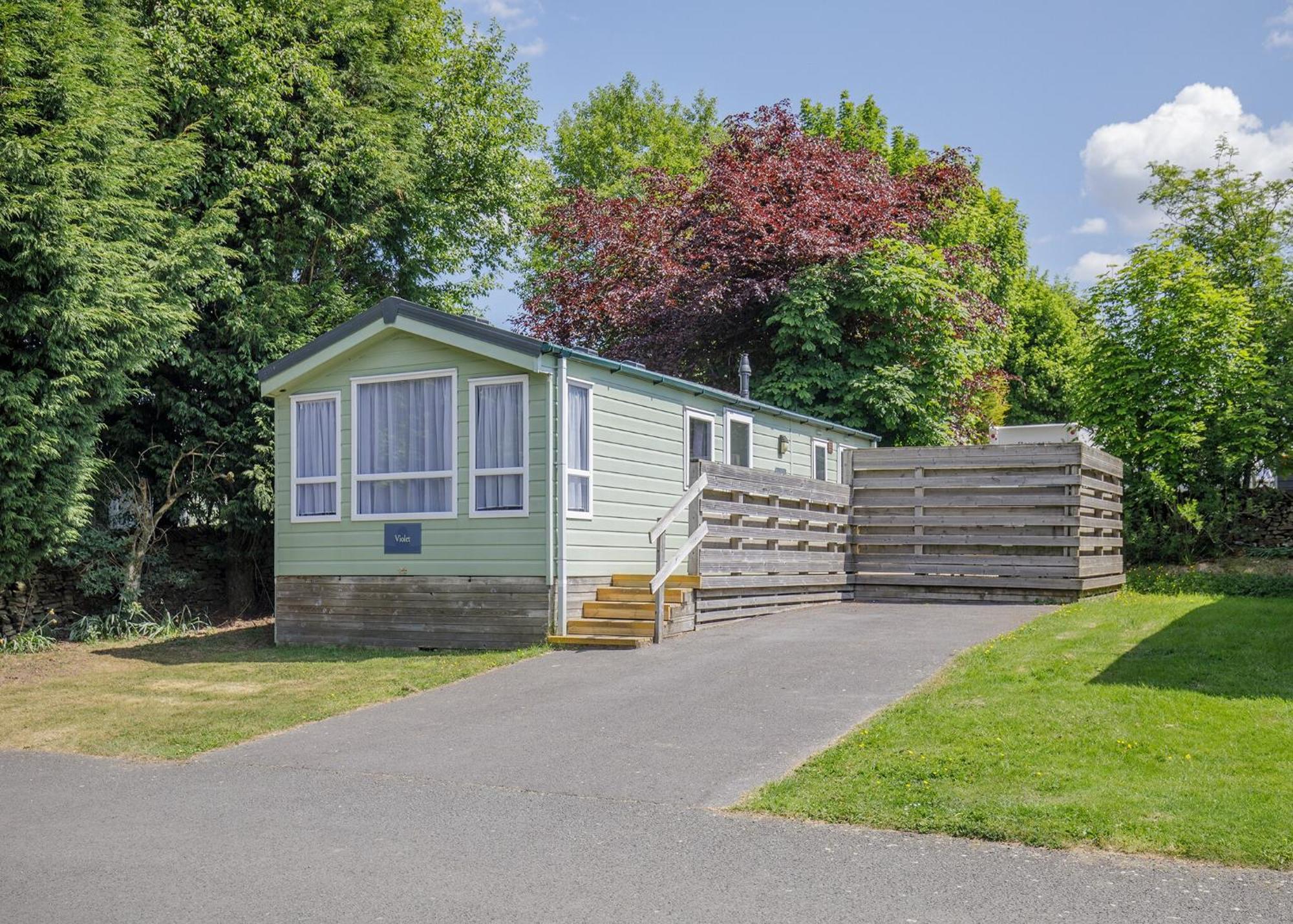 Longnor Wood Holiday Park ภายนอก รูปภาพ