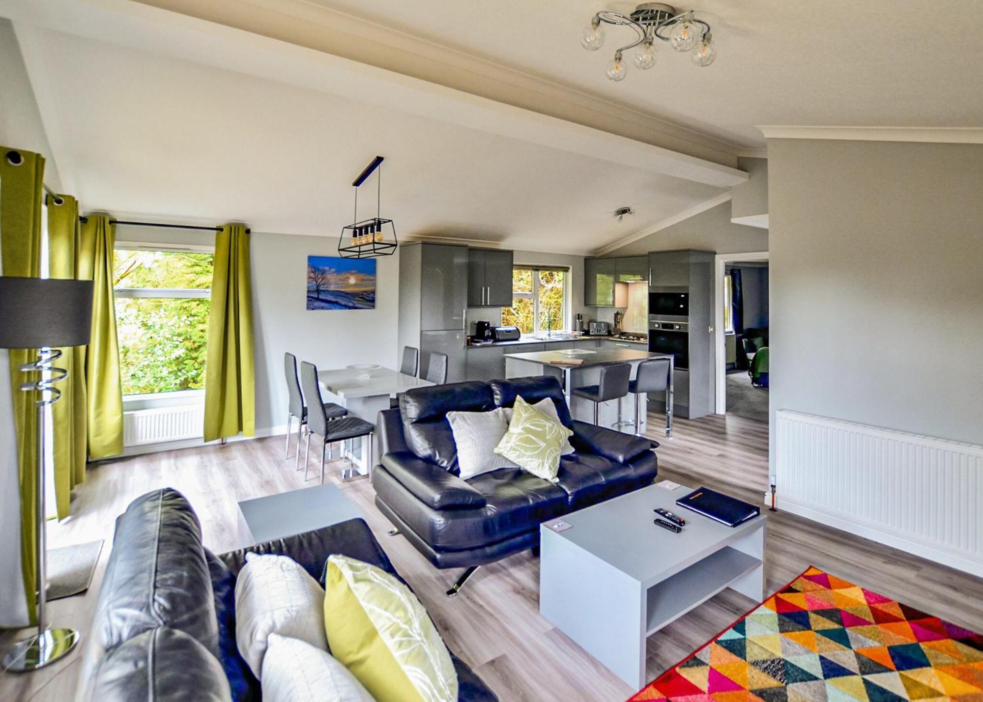 Longnor Wood Holiday Park ภายนอก รูปภาพ