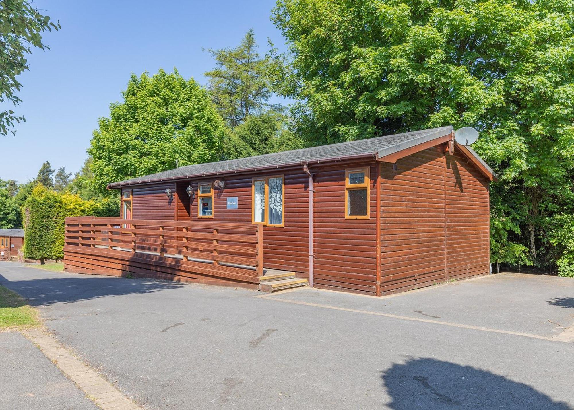 Longnor Wood Holiday Park ภายนอก รูปภาพ